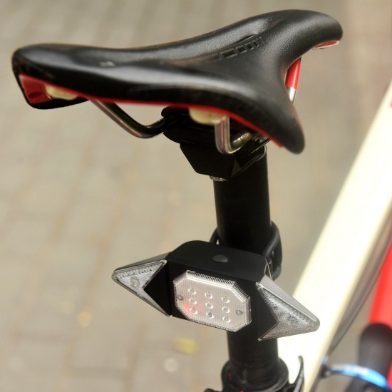 LED Turn Signal Bike Light USB Rechargeable Bicycle Tail Light with Direction Indicator Waterproof Cycling Safety Light Intelligent Remote Control Cycling Rear Bright Light Warning Lamp LED Turn Signal Bike Light USB Rechargeable Bicycle Tail Light with Direction Indicator Waterproof Cycling Safety Light Intelligent Remote Control Cycling Rear Bright Light Warning Lamp